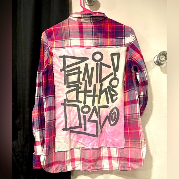 Panic at The Disco woman’s flannel - Picture 1 of 2